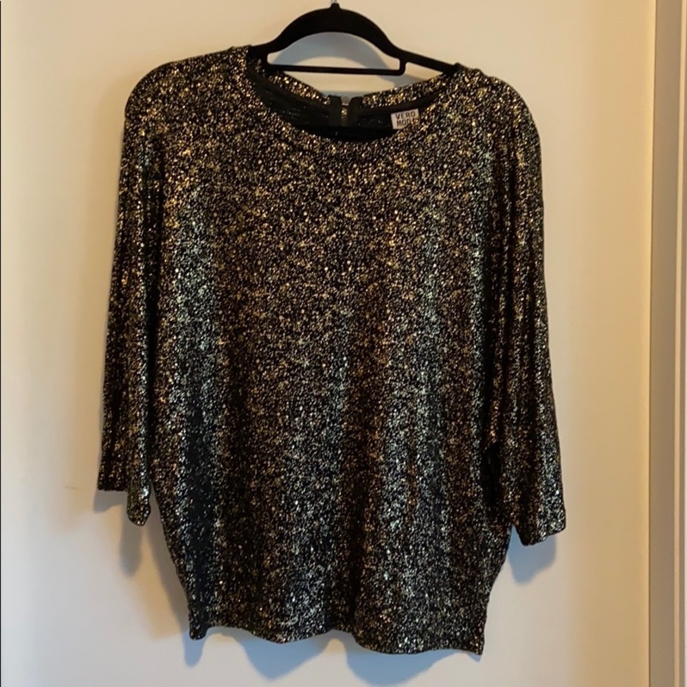 3/$25 - Vero Moda Glittery Gold Top